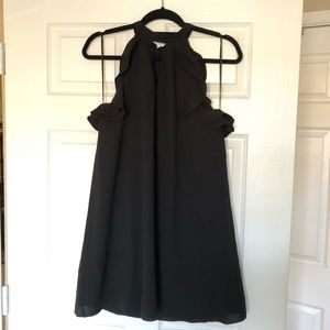 Black sleeveless shift dress